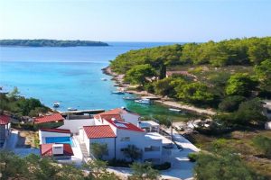 Beachfront villa with heated pool Korcula island